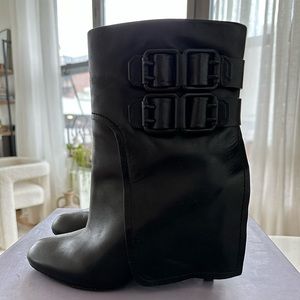 Vera Wang leather boots size 8